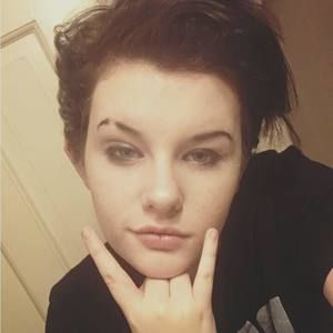 Meet your Posher, Rayna